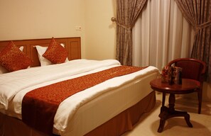 3 bedrooms, iron/ironing board, bed sheets