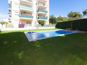 Pool - Apartment in Roses Near Playa Santa Margarita (Roses)
