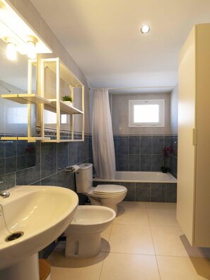 Apartment | Bathroom