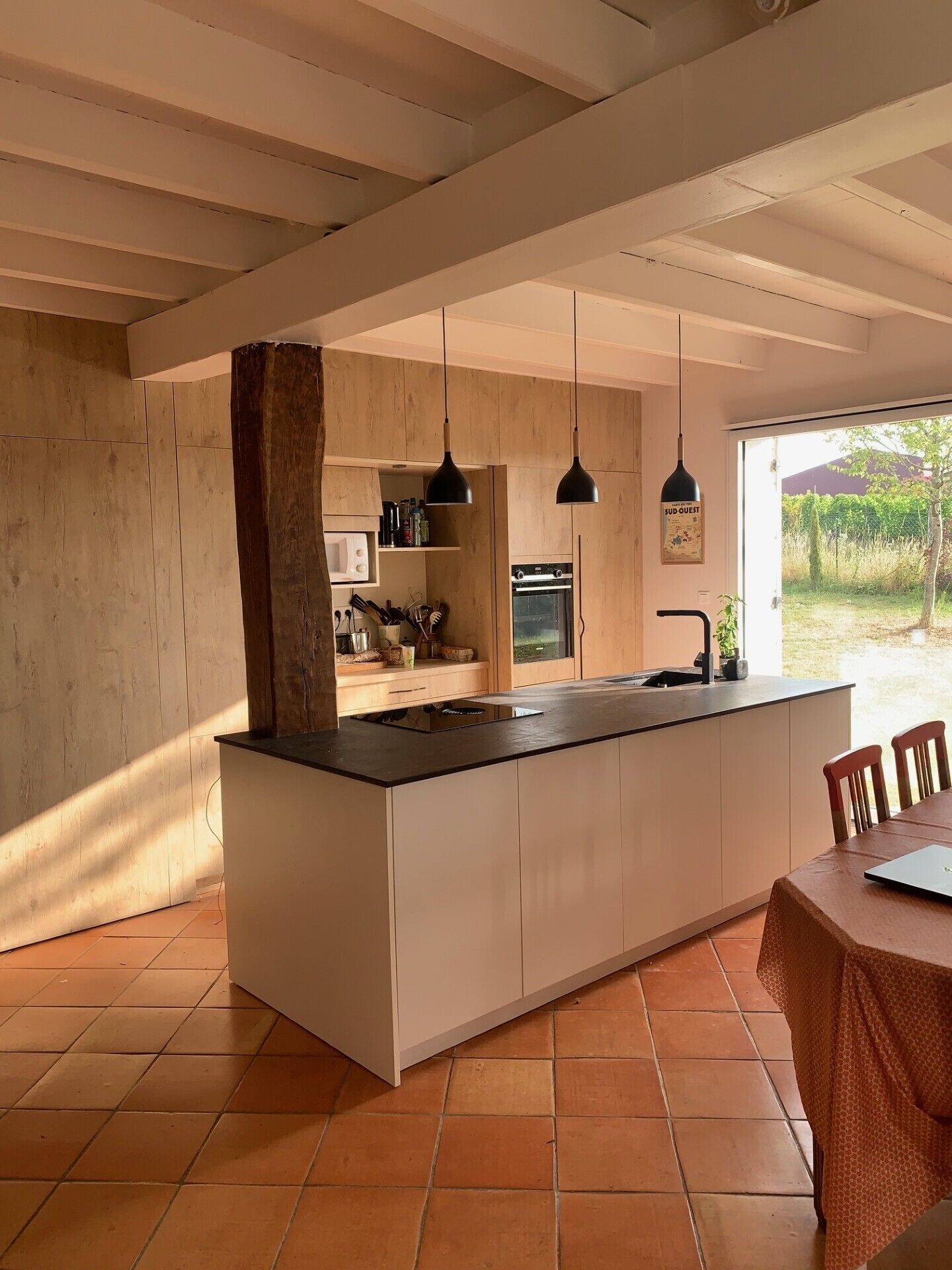 Refrigerador, microondas, horno, placa de cocina