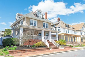 Exterior - Now avail. Beach Block Getaway (Atlantic City)
