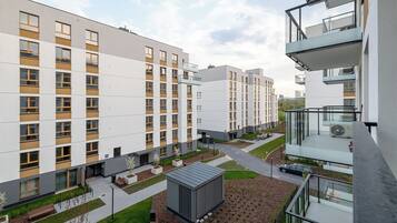 Studio | Blick auf den Innenhof