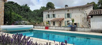 Charente: Cozy Family Winter Retreat