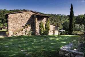 Façana frontal de l'allotjament