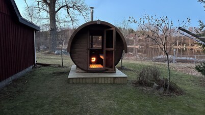 Holiday home Emålund  - on the river, sauna, canoe, hot tub