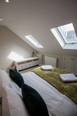 1 chambre, fer et planche à repasser, lit de bébé portatif, Wi-Fi