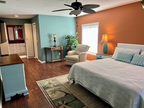 3 bedrooms, in-room safe, iron/ironing board, free WiFi