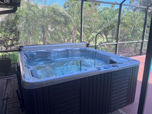 Bain à remous extérieur