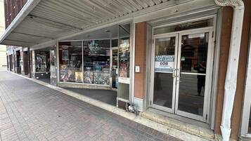 Door entrance in front Main St.