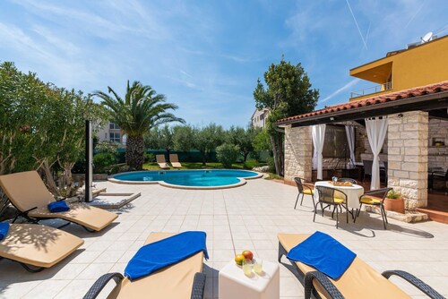 Villa Beauty With Private Pool