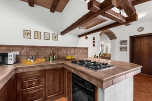 Villa | Eget kök | Barnstol