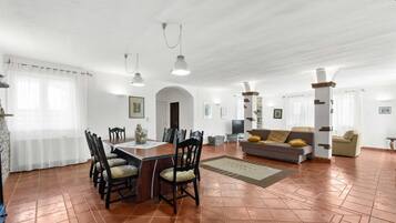 Villa | Private kitchen | Highchair