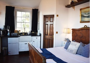 Loft, 1 Bedroom, Smoking, Patio - The West Usk Lighthouse Lightkeepers Lod (Newport)