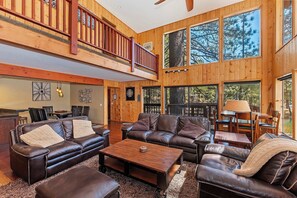 TV, fireplace, offices