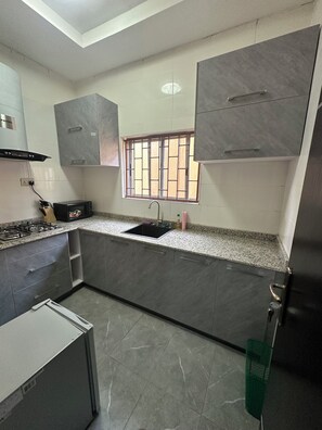 Private kitchen - The black room- Where style meets comfort in VI (Lagos)