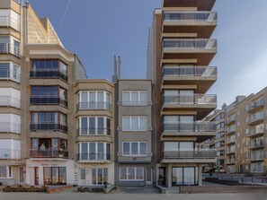 Apartment | Exterior - Renovated Ground-floor Apartment in Koksijde (Koksijde)