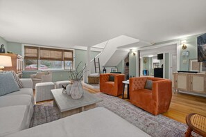 Smart TV, fireplace, offices