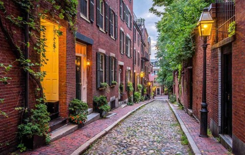 Winery Farmhouse w/ Private Hot Tub & Wine Tasting