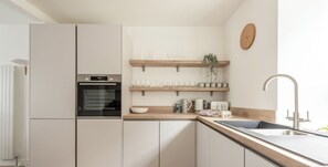 Microwave, oven, stovetop, dishwasher - Centrally located 4 bedroom house, sea views of St Ives, close to beaches & town (St Ives)