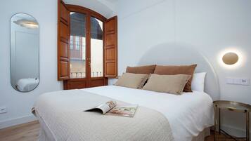 2 slaapkamers, een strijkplank/strijkijzer, wifi, beddengoed