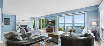 LakeHaus Vibes + Hot Tub