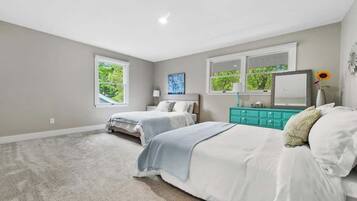 4 Schlafzimmer, Reisekinderbett, WLAN, Bettwäsche