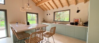 Villa Le Charles with swimming pool ideal for large families and groups