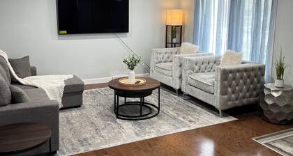 Charming 3-bedroom house in Dearborn Heights with AC, WiFi