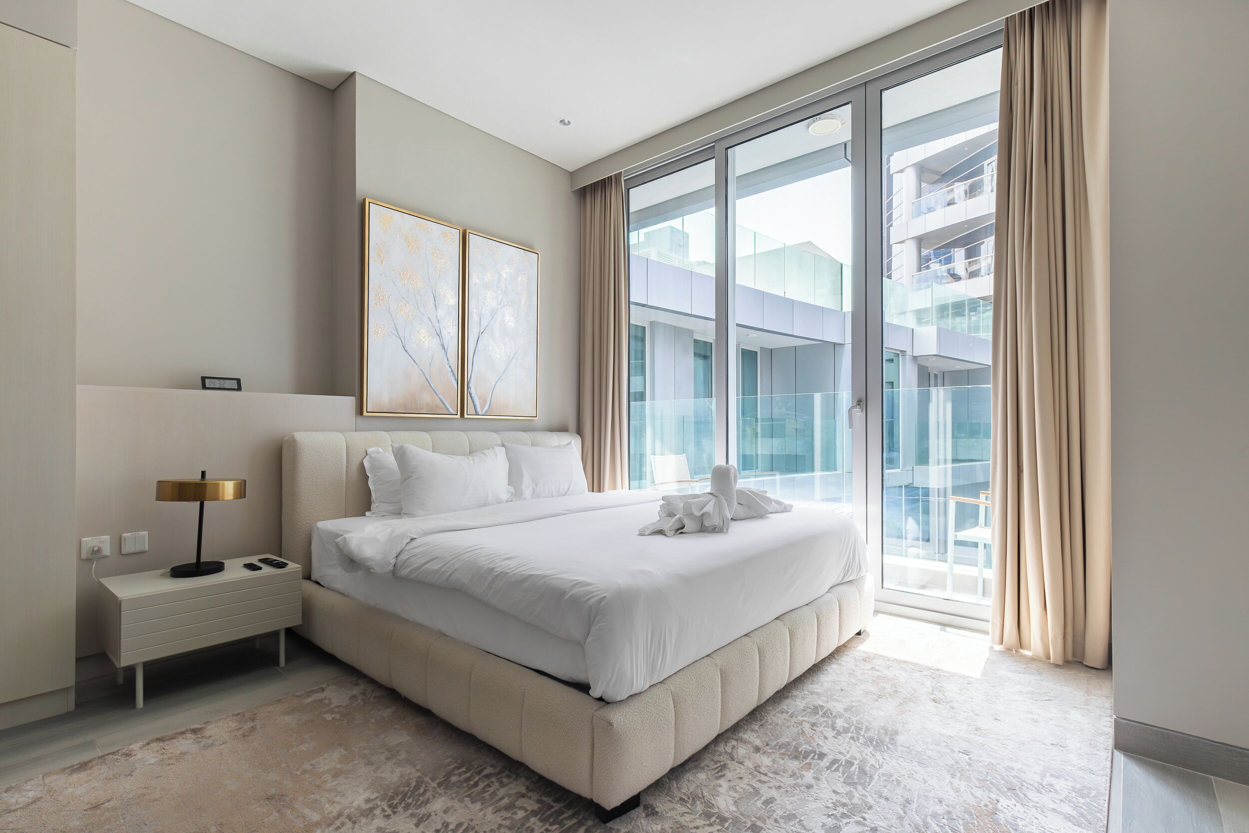 Signature Studio, 1 Queen Bed, Marina View | Egyptian cotton sheets, premium bedding, individually decorated