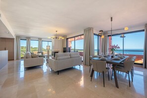 Interior - ELZE Panoramic Sea View Luxury Apartment (Calahonda)