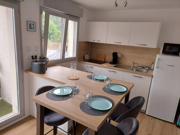 Køleskab, mikrobølgeovn, ovn, opvaskemaskine