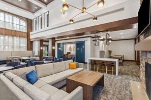 TV, DVD player, offices - Family 1-BR Suite w/ 2 Queen Beds | Albany (Albany)