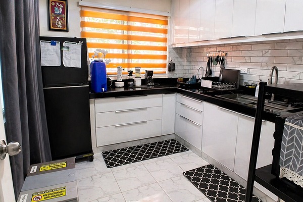 Full View of Kitchen