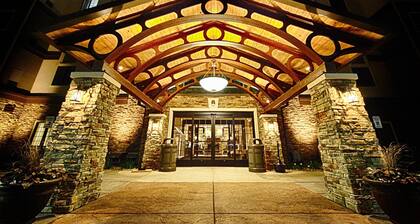 Free Breakfast. Pool & Hot Tub. Gym. Near the Minot Air Force Base!