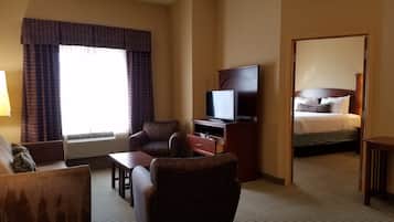 1 soverom, safe på rommet, strykejern/-brett og wi-fi (inkludert)