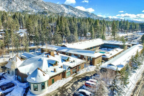 Cozy Mountain Retreat | Close to Ski lifts