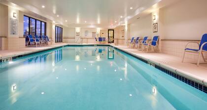 2-BR Suite w/ King & Double Beds + Kitchen