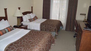 2 bedrooms, in-room safe, iron/ironing board, free WiFi