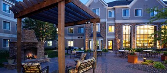 Cozy Studio | Free Breakfast. Pool & Gym.