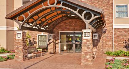 Accessible 1-BR Suite, 2 Doubles, Sleeps 5