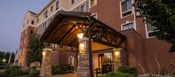 1-Bedroom Suite w/ 2 Double Beds Near Hersheypark