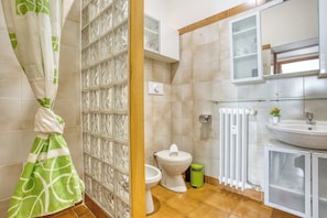 Appartement Confort, vue ville | Salle de bain