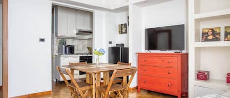 Apartment, 1 Double Bed with Sofa bed | Private kitchen