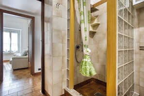 Apartment, 1 Double Bed with Sofa bed | Bathroom | Bidet - Adorable flat near centre (Milan)