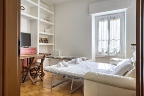 Living area - Adorable flat near centre (Milan)