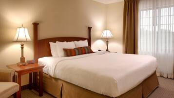 1 bedroom, in-room safe, iron/ironing board, free WiFi