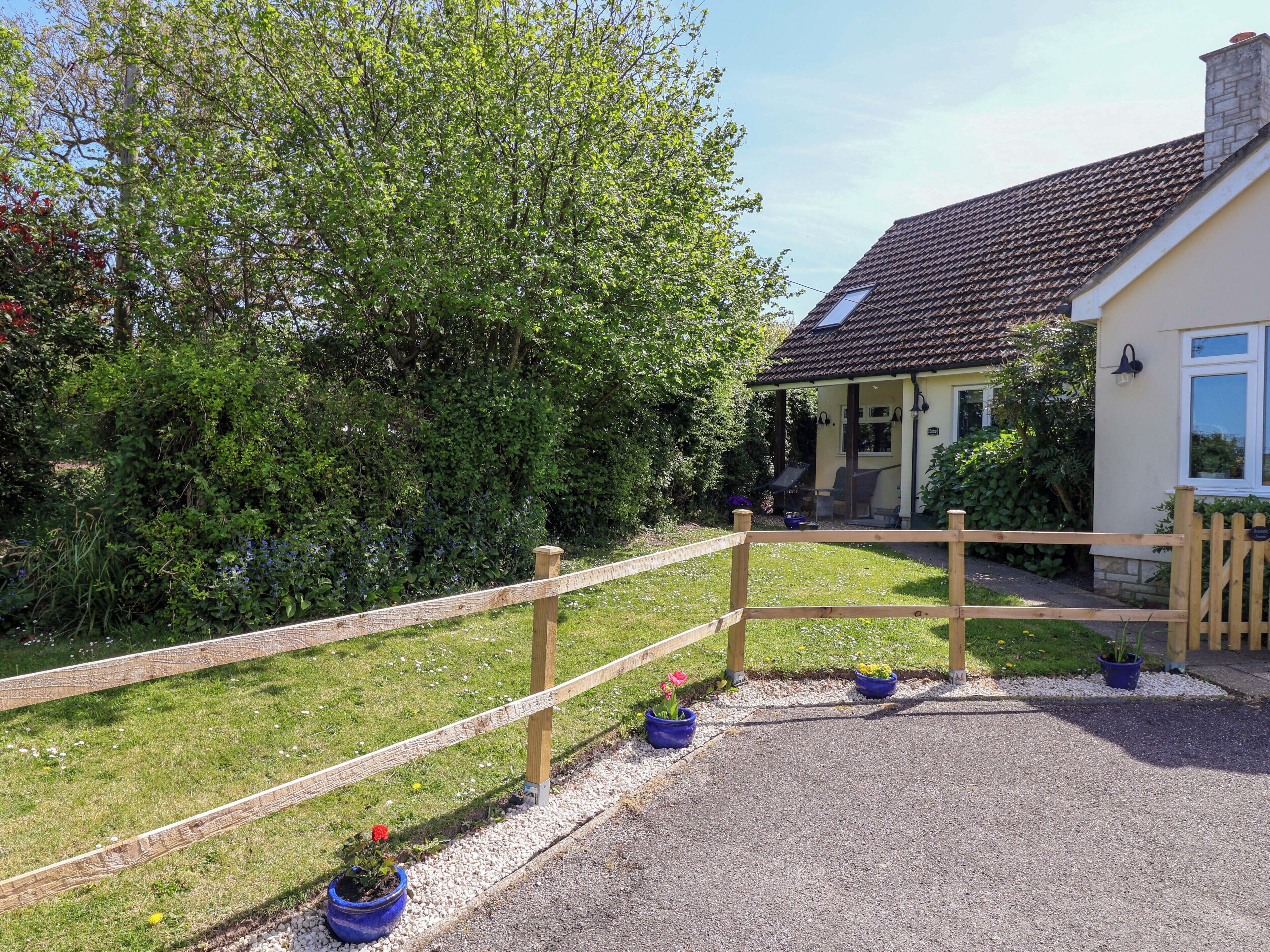 Cottage | Property grounds
