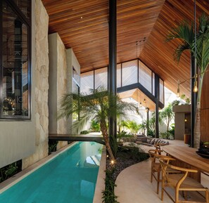 Piscine couverte