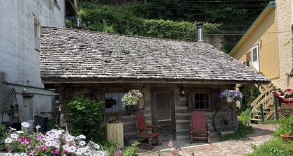 Historic Sadie's Log Cabin
