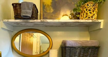 Bluffside Chalet Suite